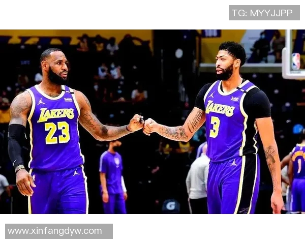 热火与湖人对决分析：战术布局与球员表现的全面解读